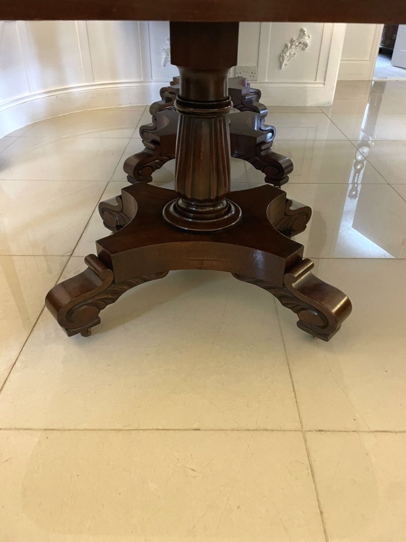 Exceptional Quality Antique Regency Figured Mahogany Triple Pedestal 10/12 Seater Dining Table - Image 6